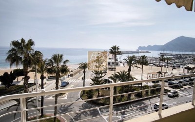 Nice and spacious apartment in the port of Altea with beautiful views.